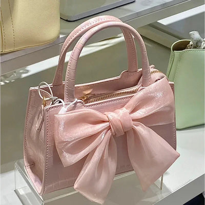 Sweetheart Clutch Bag